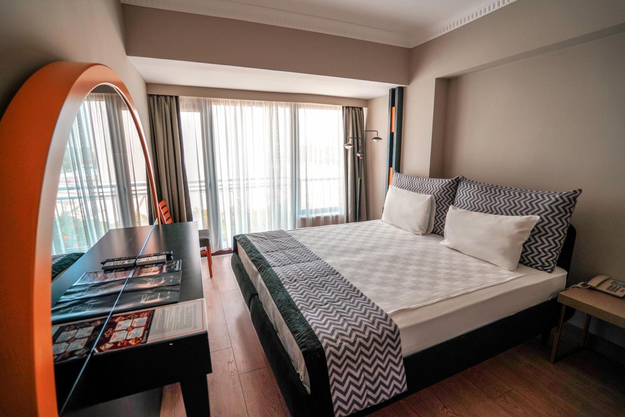 Sea City Devran Hotel & Spa Анталия Екстериор снимка
